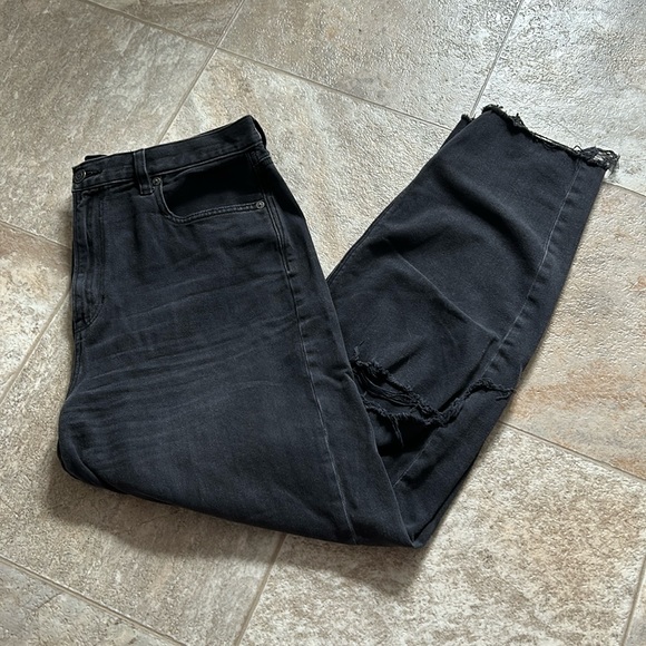 AE ripped mom straight jeans - Picture 1 of 3